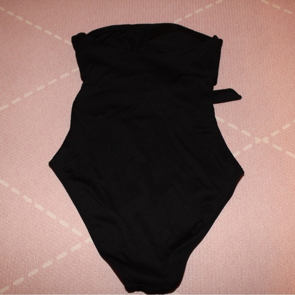 Aerie Ribbed Wrap Strapless One Piece Bathing Suit Women’s Medium - Picture 8 of 10